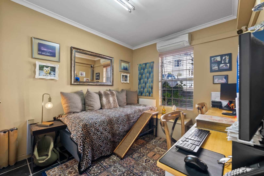 2 Bedroom Property for Sale in Devils Peak Western Cape